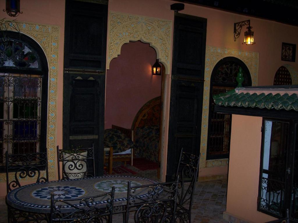 מקנס Riad Benchekroun חדר תמונה